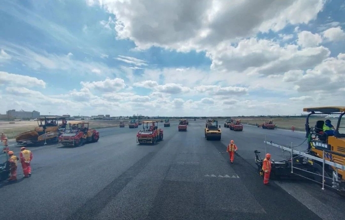 15天、26.6万平方米、45000吨！难！难！难！战！战！战！