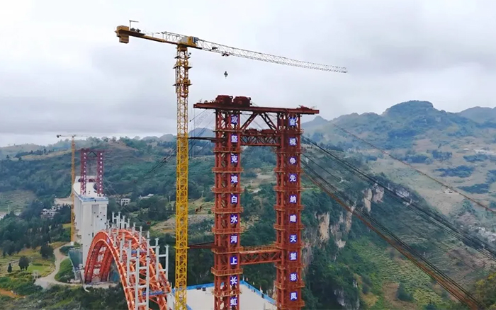 双塔连山涧 | 九游娱乐塔机奋战白水河特大桥