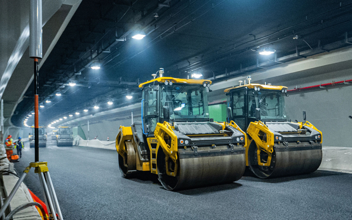 XD135TIV压路机：智能施工时代的高效利器！