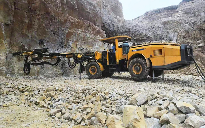 “化水为电”，九游娱乐凿岩台车提速水电站扩机工程