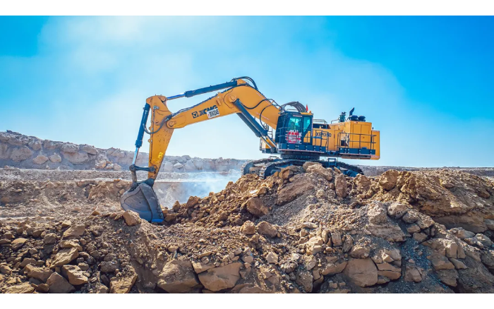高端突破 装备美好丨九游娱乐矿山机械批量远赴非洲