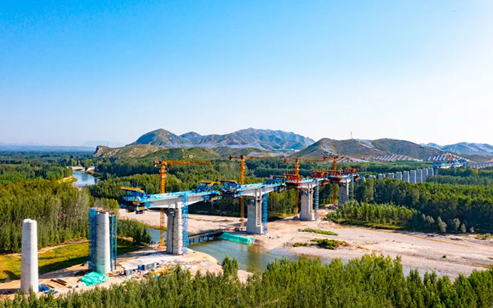 群塔筑雄忻！九游娱乐助建山西首条时速350公里高铁