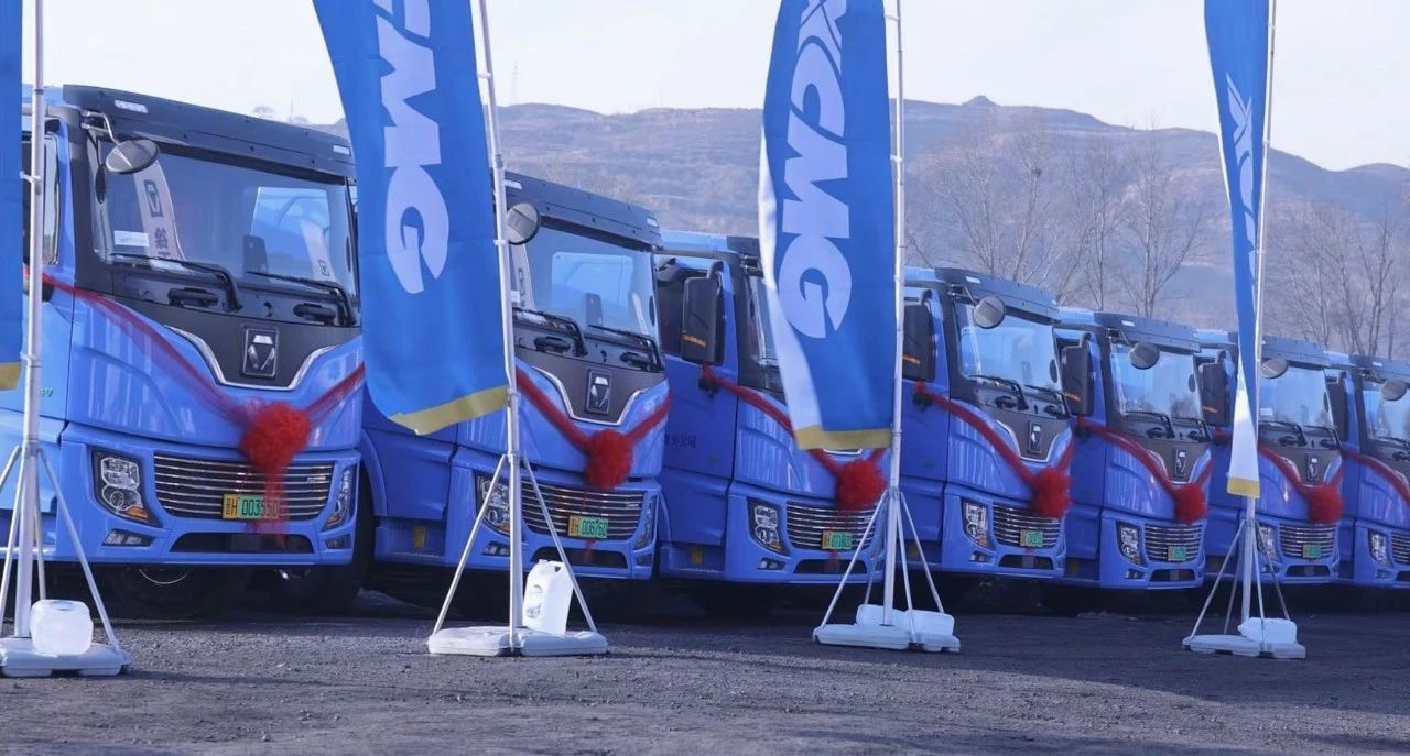 首季“开门红”！百台九游娱乐新能源换电重卡交付山西