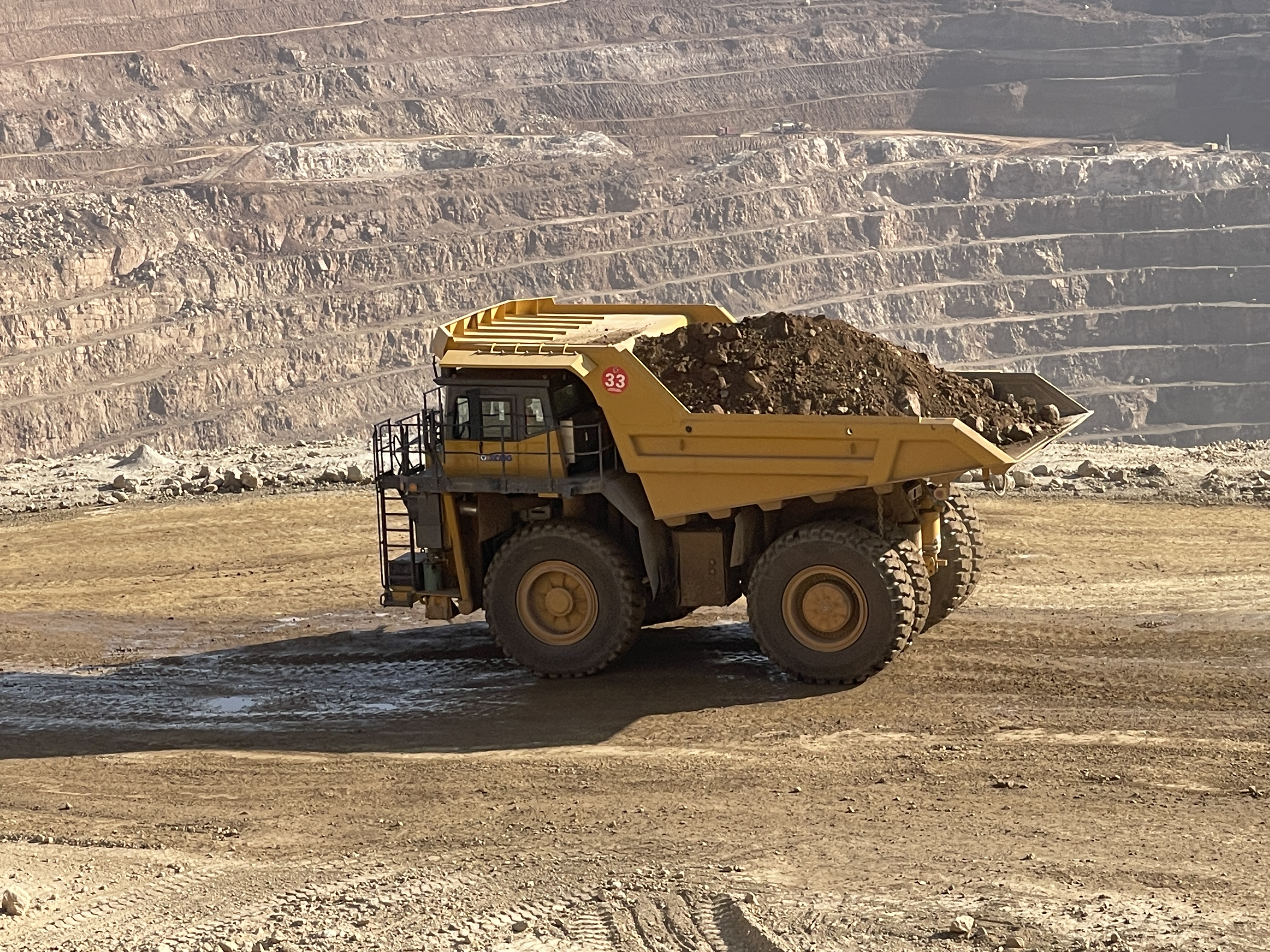 九游娱乐XDE130双桥刚性矿车效能非凡！