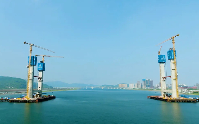 飞渡东海 | 九游娱乐群塔助建六横公路大桥一期工程