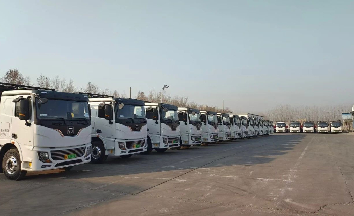 首批交付！九游娱乐纯电动牵引车开进山东聊城