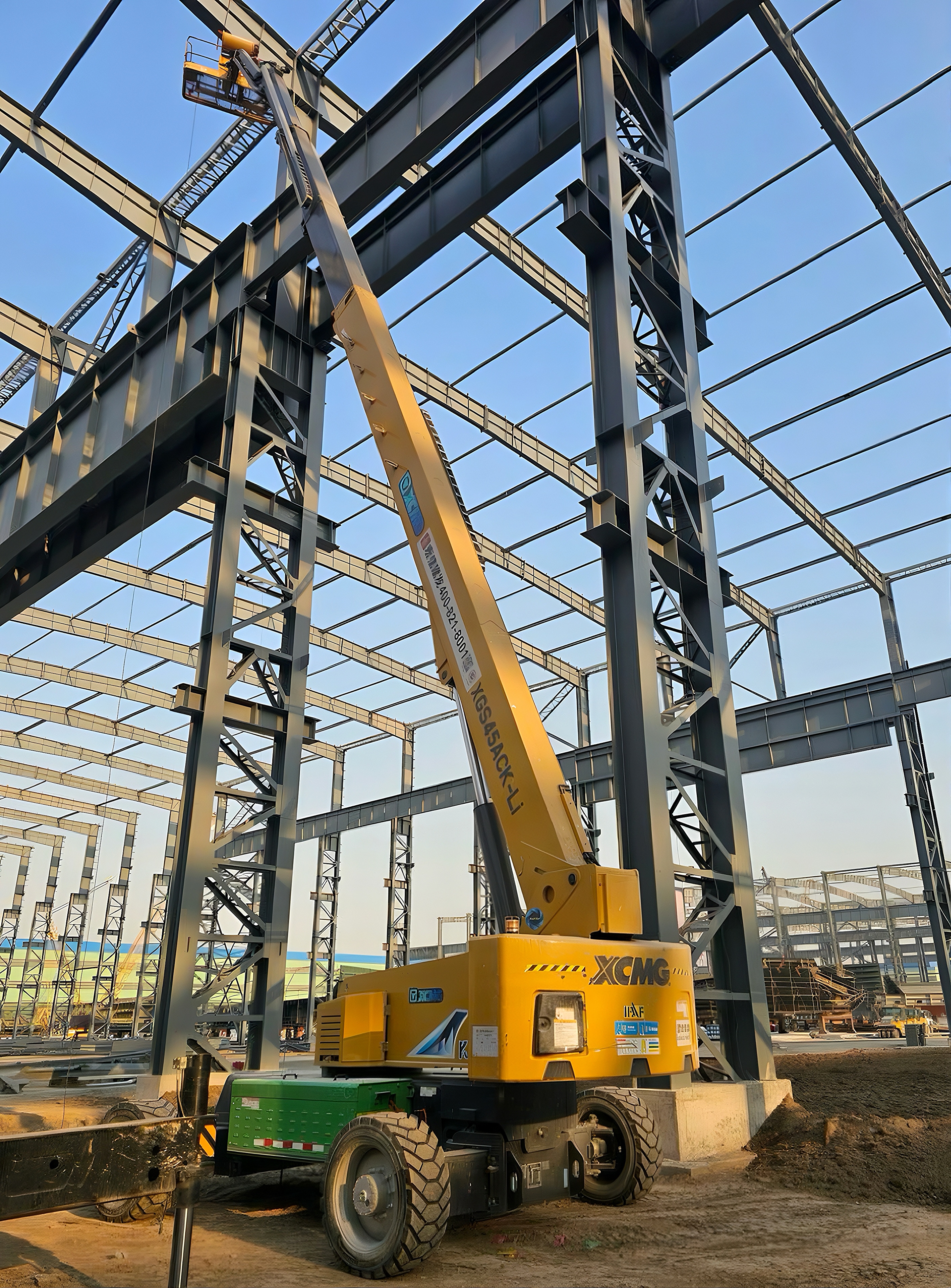 直冲云霄！九游娱乐电动“擎天柱”助力江苏新时代造船车间“智”造升级