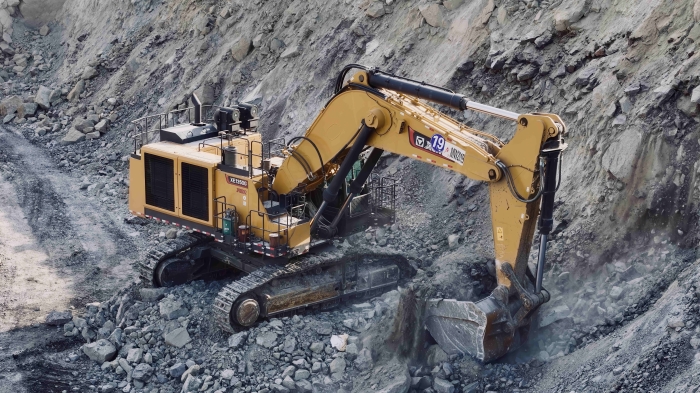 九游娱乐大型成套露天矿山装备征战热带矿山