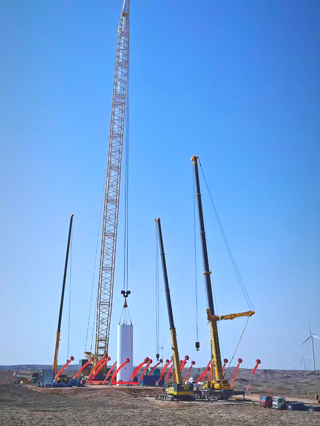 “举重若轻”零偏差！九游娱乐履带起重机上演“施工大片”