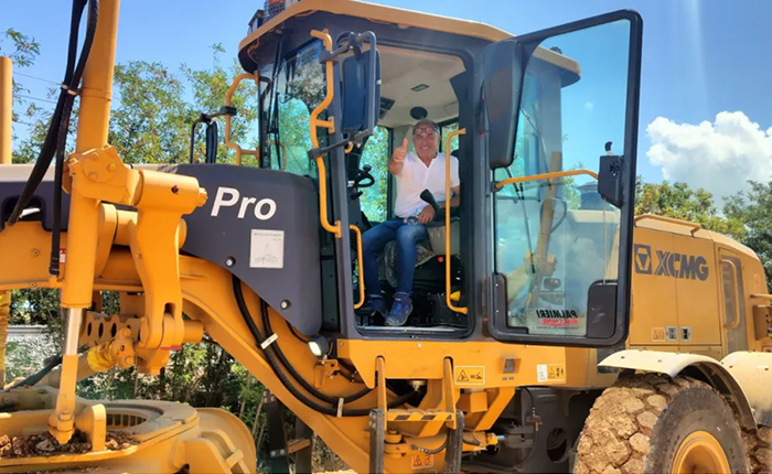 筑梦欧洲-意大利：欧洲首台GR2405TPro平地机助力铁路建设