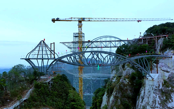 一览众山。】淳庞斡槔炙机「与山齐肩」