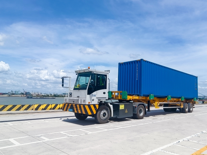 广州港甄。∪タ锤劭凇疤刂直本庞斡槔执康缜Ｒ