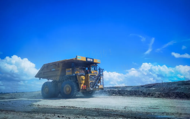 能拉能跑！九游娱乐XDE130双桥刚性矿车效能非凡！