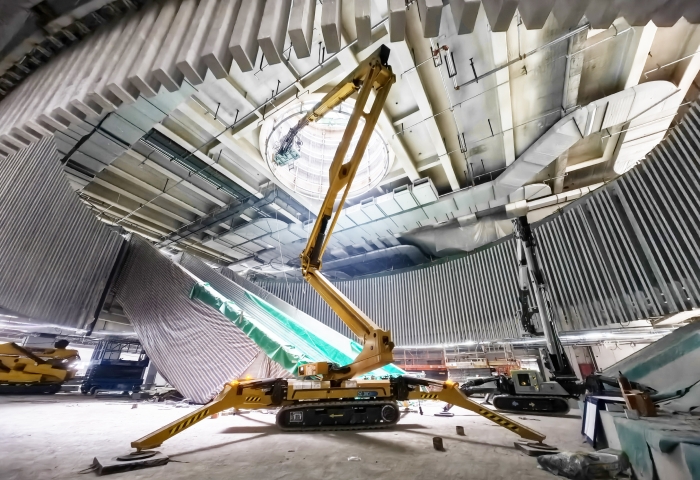 狭窄+跨障？九游娱乐XGA26X-Li“蜘蛛侠”专治难题