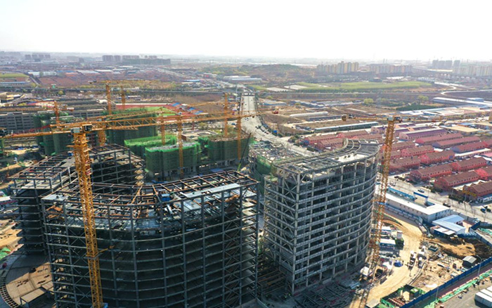 坐标青岛 九游娱乐塔机响应号召展风采